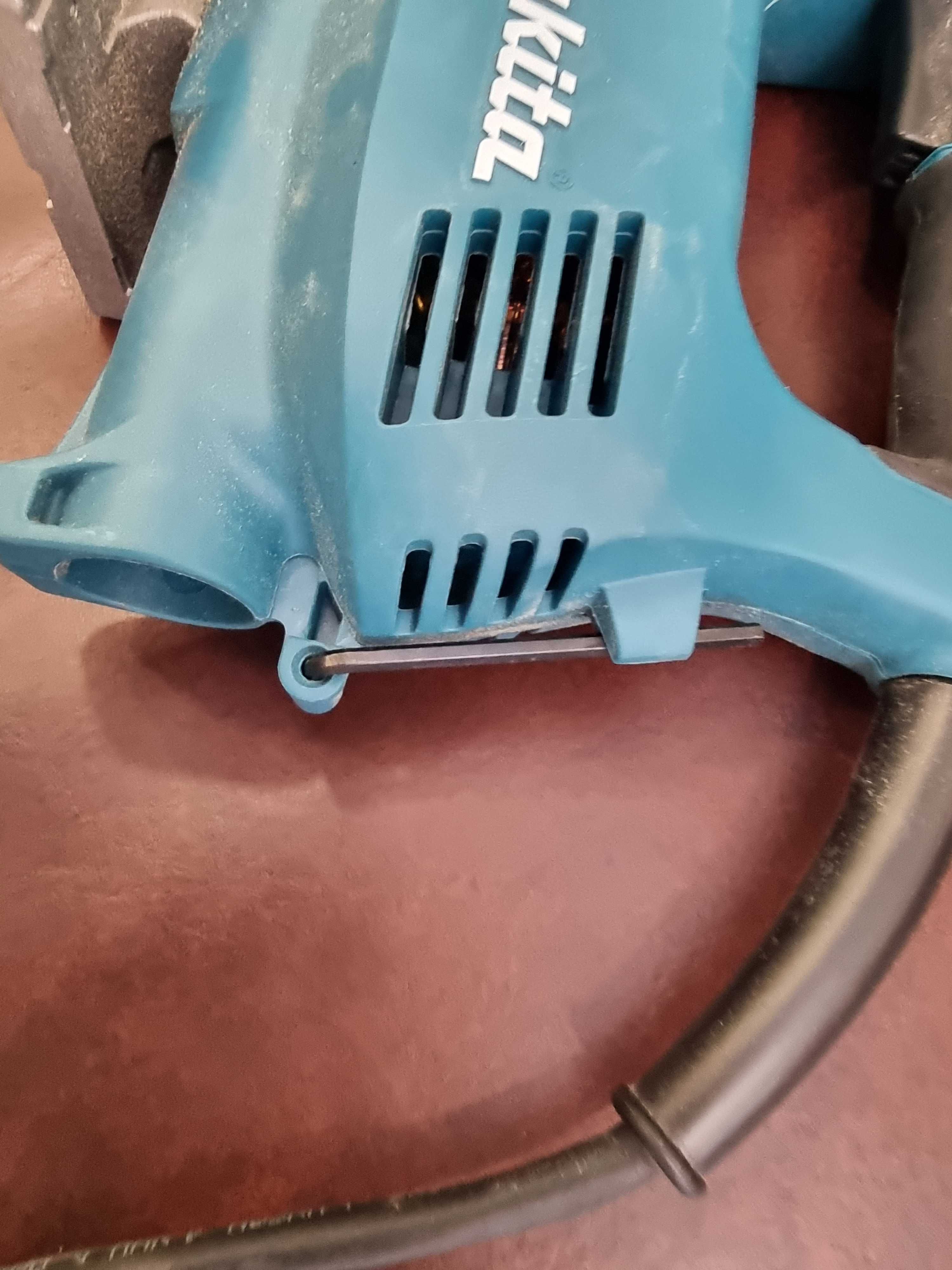 Електрически прободен трион Makita 4329 - Зеге 450 W