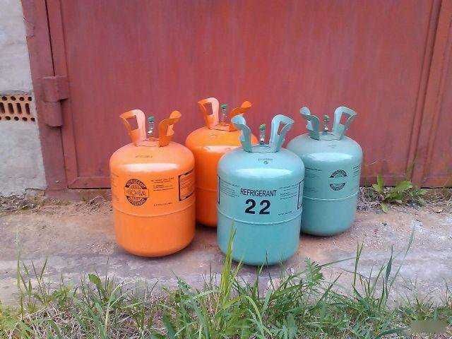 Баллоны от фриона пустые