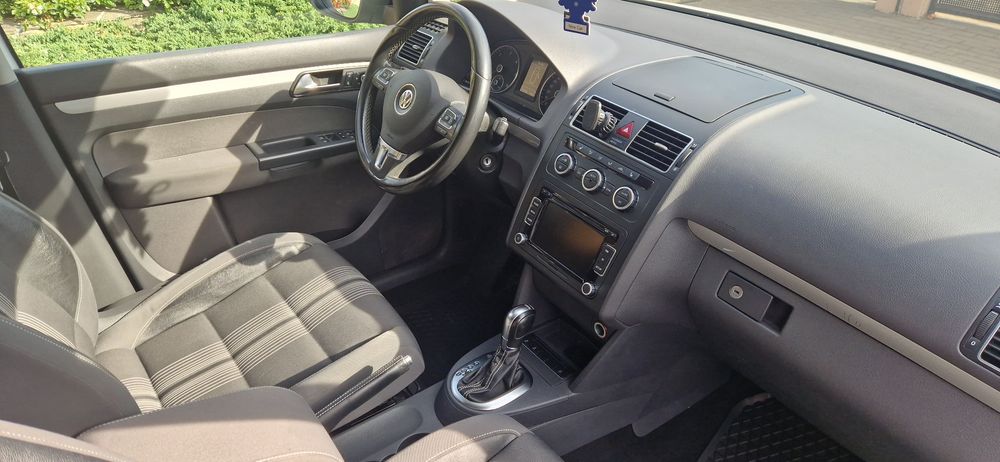 Touran 2012  diesel 140 cp DSG