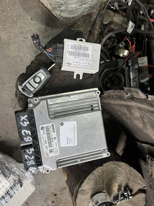 Компютър/евс/ключ бмв х3 е83 286 ( cumputer/key/ews bmw x3 e83 286 )