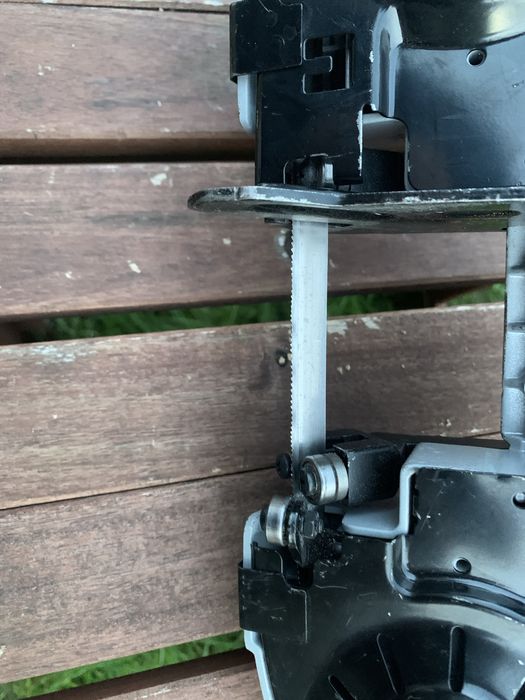 Bosch GCB 18V-63/акумулаторен лентов трион