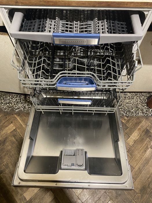 Съдомиялна Bosch