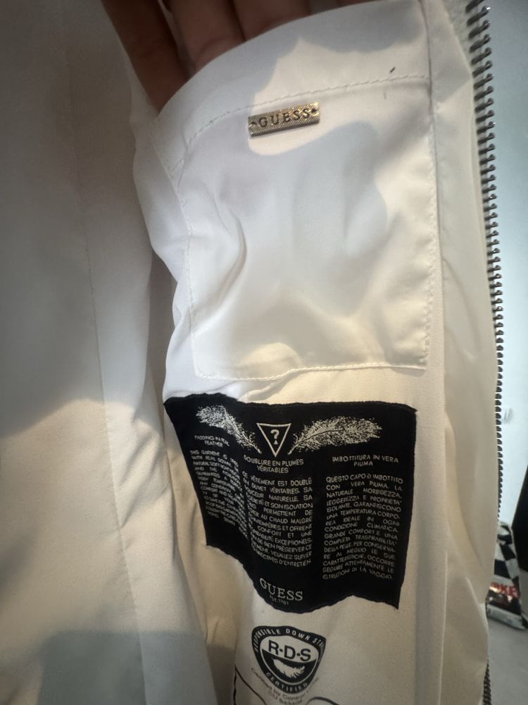 Зимно яке и дълго вълнено палто Guess