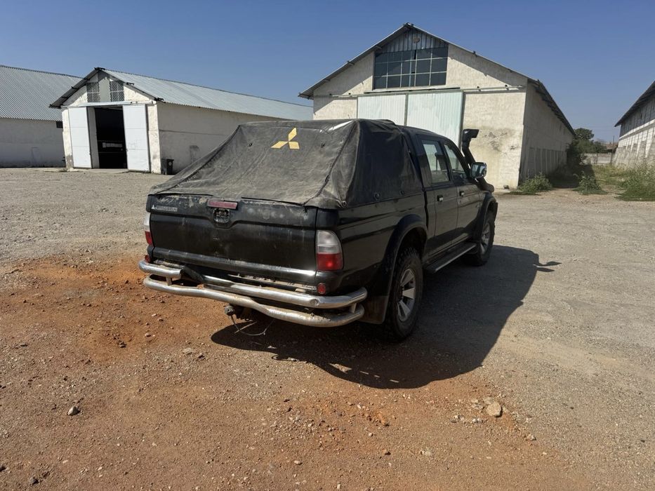 Mitsubishi l200 triton