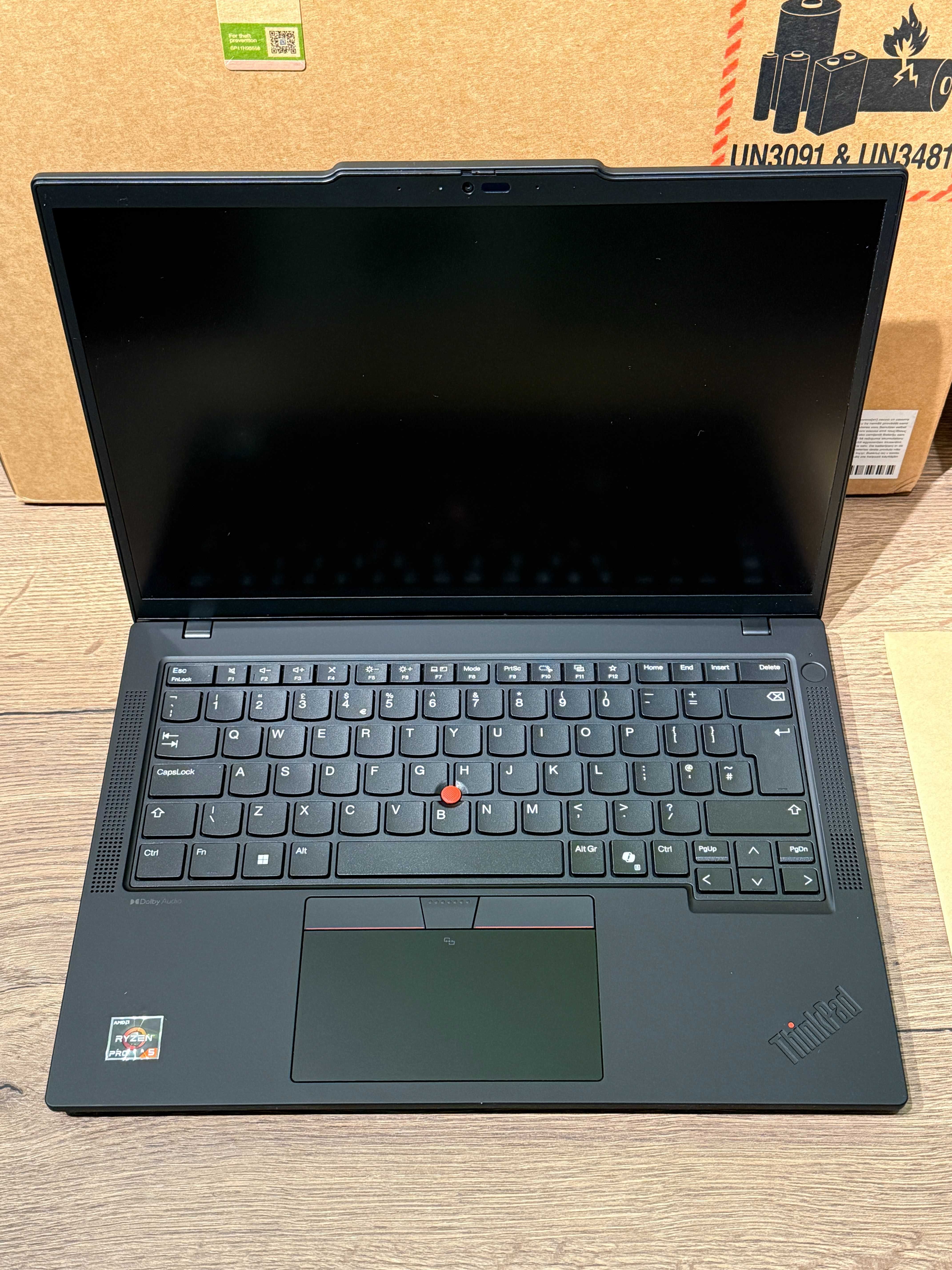 Lenovo ThinkPad T14 Gen 5 14-inch AMD Ryzen 5 PRO 8540HS 32GB Ram 1TB