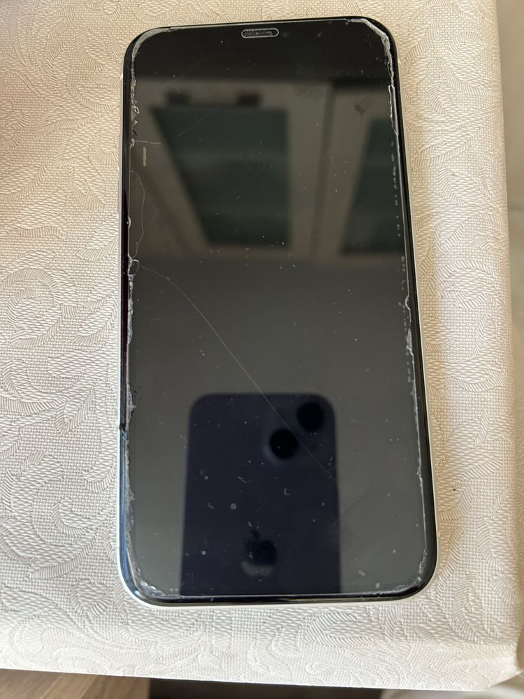 Iphone 11 неработещ