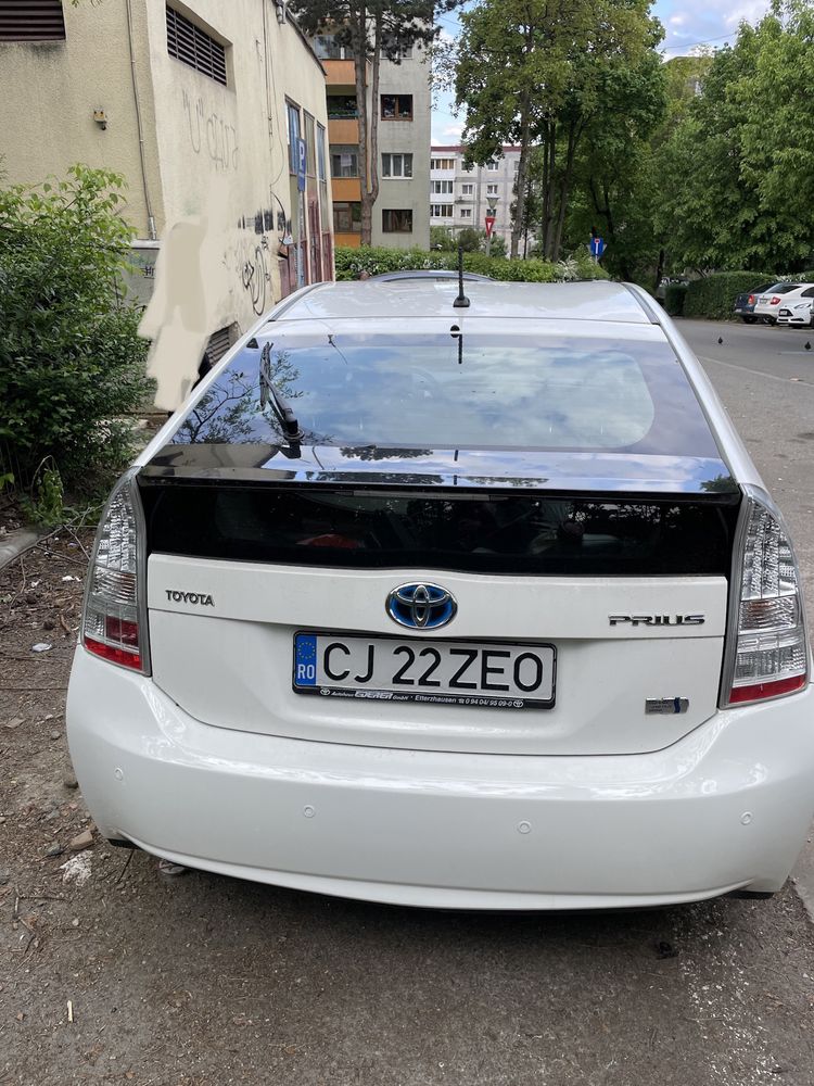 Toyota prius 2012