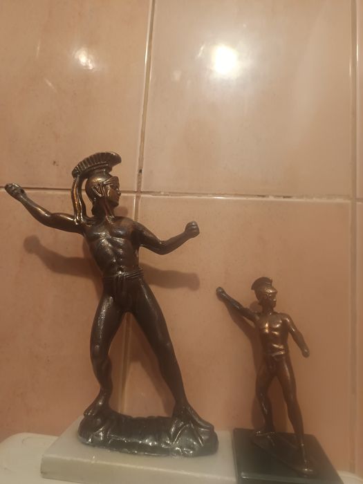 Sculpturi amenajări interioare