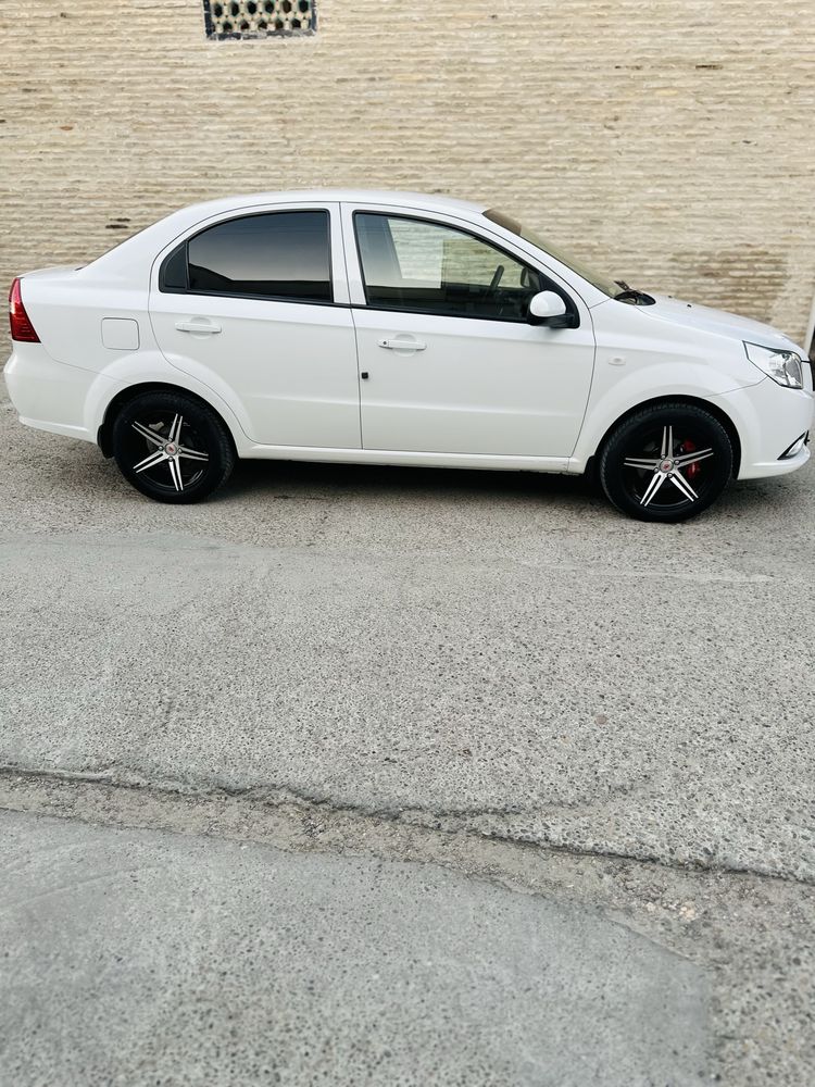 Nexia3 Ravon idial yangi