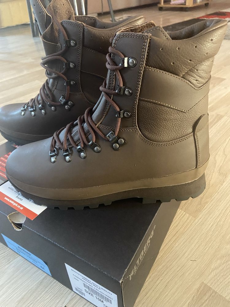 Bocanci armata Altberg New Defender Combat Boot