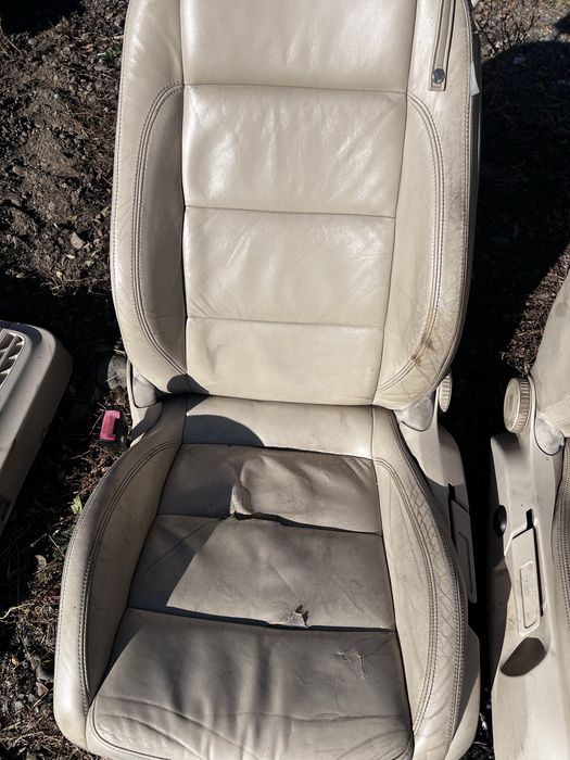 Interior piele crem Eos