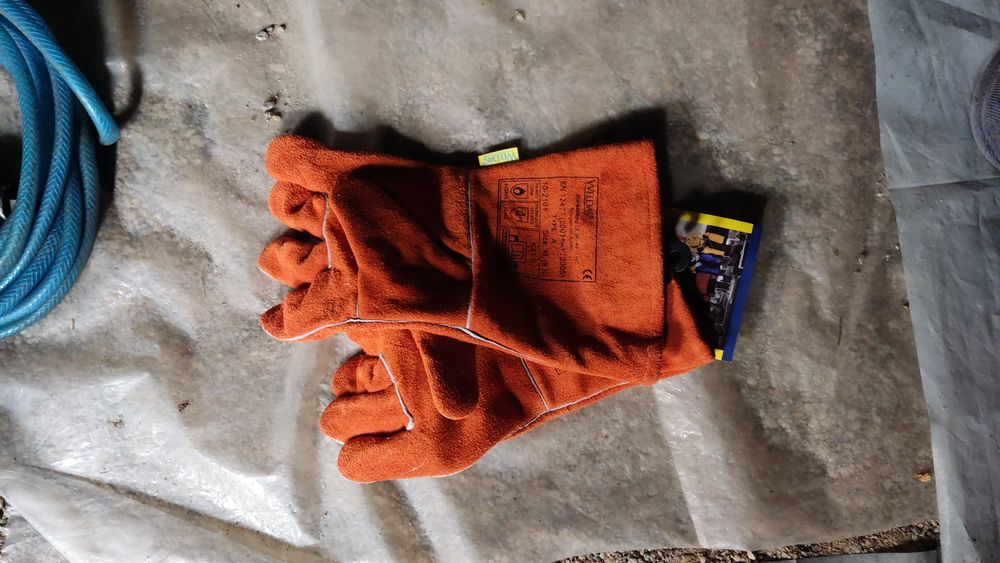 Vind mănuși Weldas