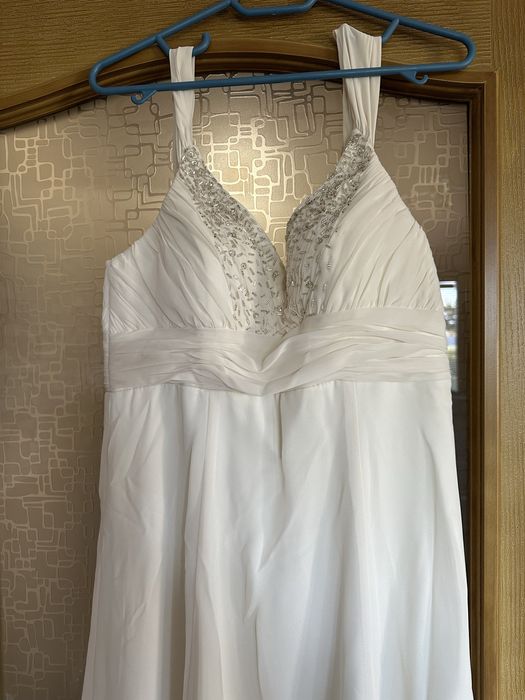 Сватбена рокля