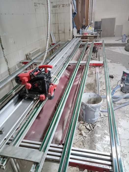 Плиткорез для крупноформата и стол в комплекте