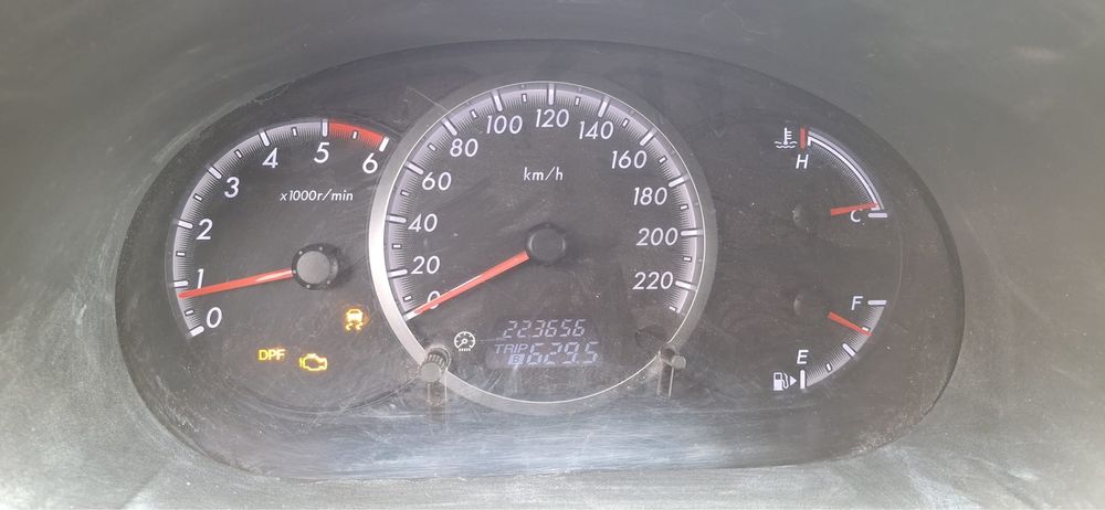 Vand MAZDA 5 din 2009 cu 7 locuri.