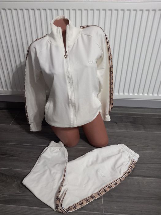 Trening dama Guess mărime M