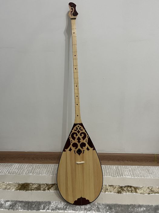 Домбыра сатылады