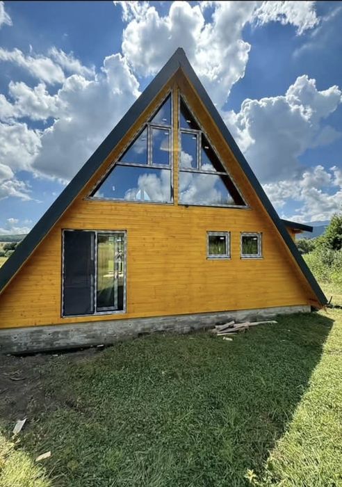 Vand cabane pe structura din lemn