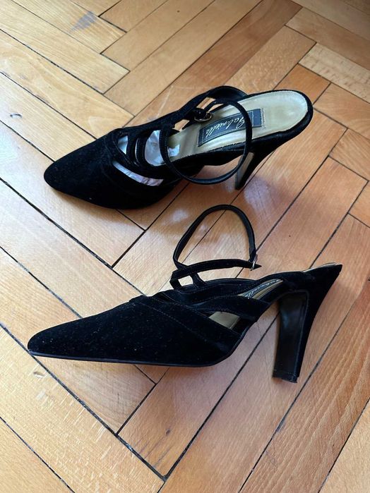 Елегантни сандали 39 номер