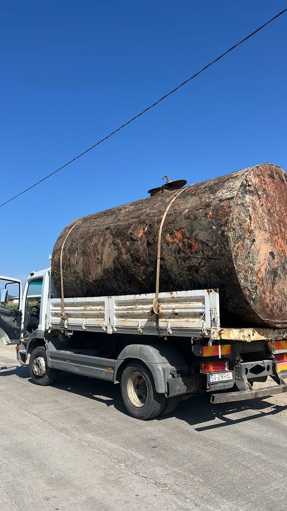 Vând bazin de tabla de 5 m ,250 cm volum aproximativ de 20 de tone