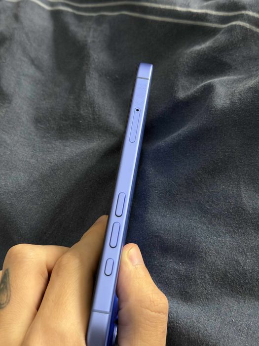 Продава iphone 16