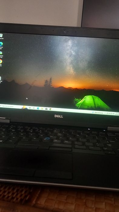 Laptop latitude E7440