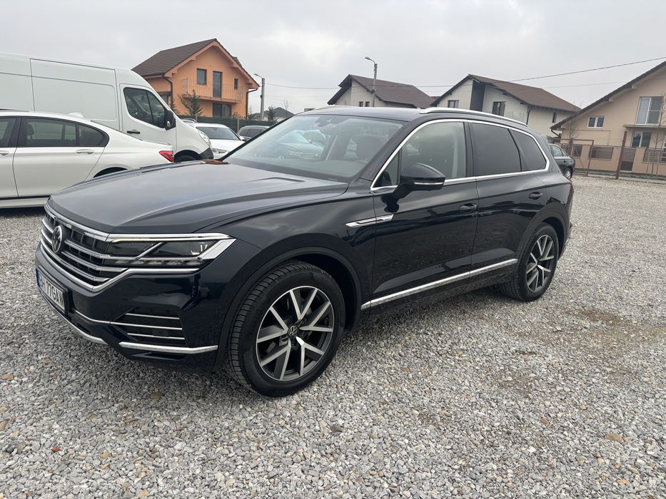 VW touareg 2021 286 cp Matrix 43900€ sau schimb