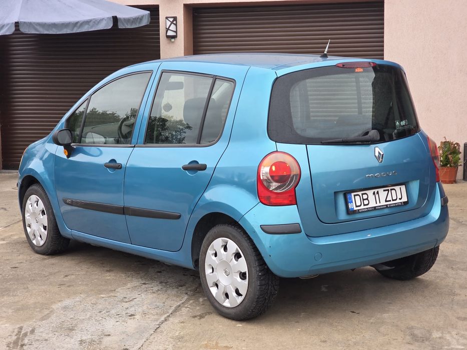 Vând Renault Modus 1.5 dci -90 cp