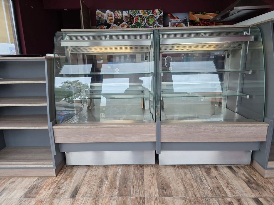 Хладилна витрина