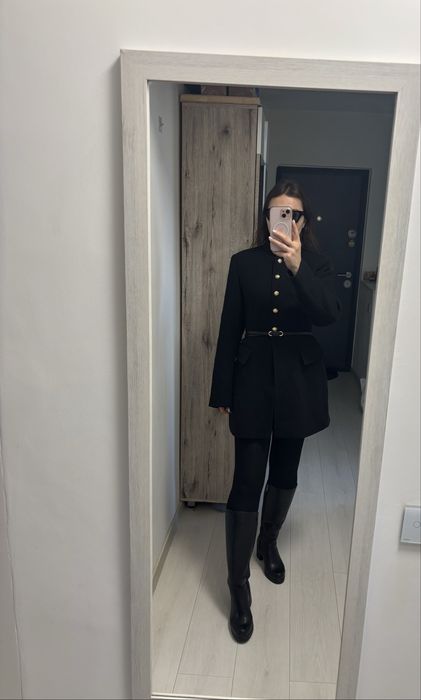 Palton Zara - cambrat - negru - 50% lana - marimea S - elegant