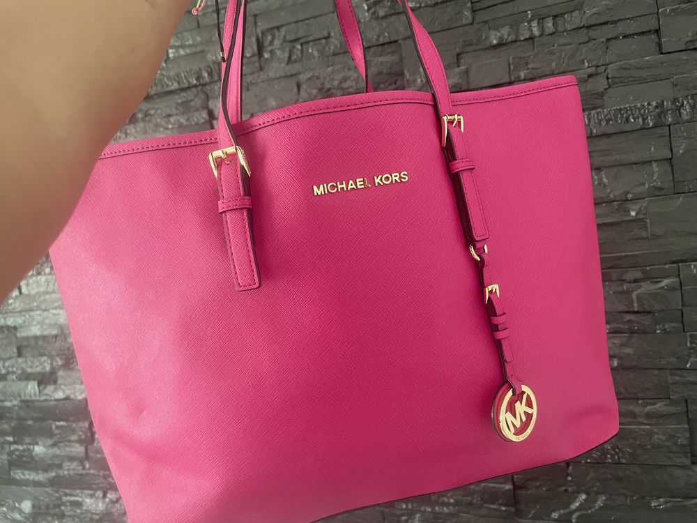 Geanta Michael Kors 450 lei- noua