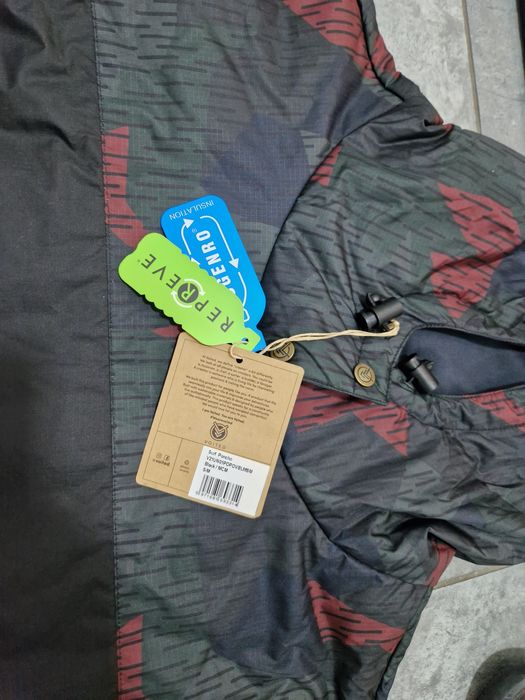 Voited poncho nou