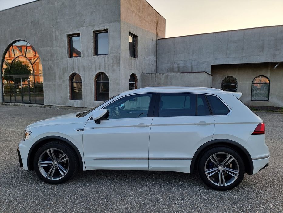Vw Tiguan 3xR Line •4x2 •Bord Virtual • 2 L •Alb perlat •Privat German