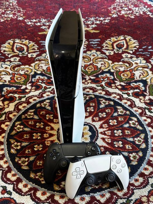 Play Station 5 Slim + Top games