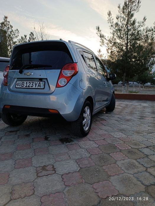 Spark sotiladi 100 foiz javob moshinga