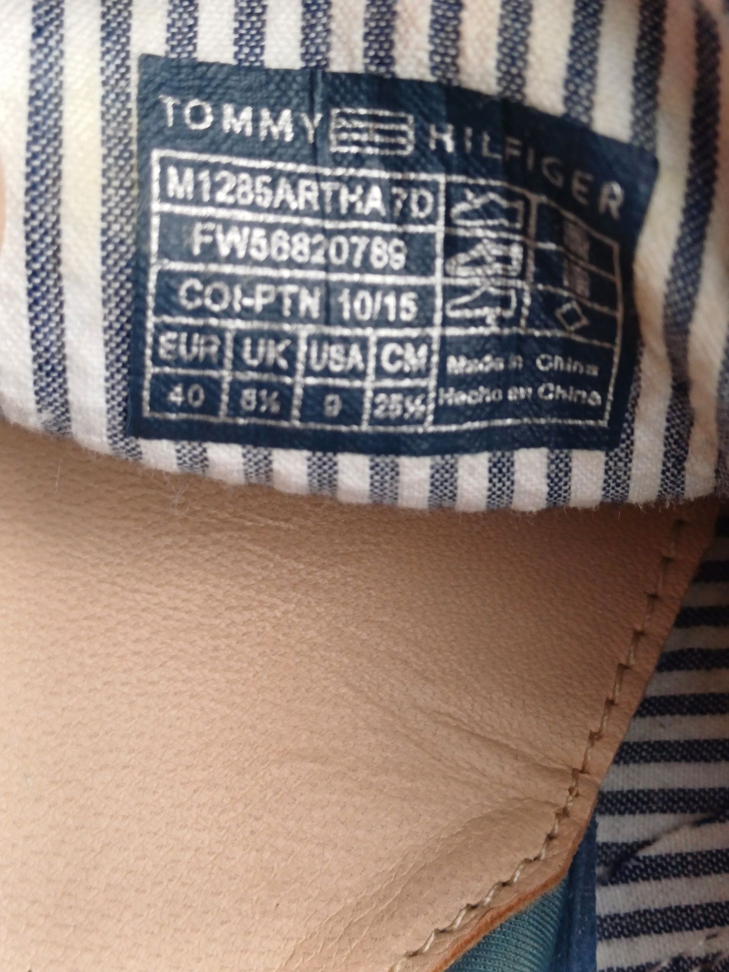 Sneakers Tommy Hilfiger nr. 40