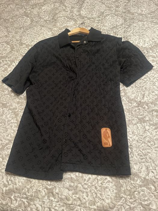 Лимитирана оригинална риза Louis Vuitton x NBA Monogram