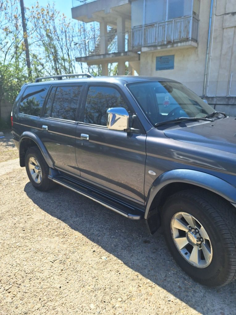 Mitubishi Pajero Sport