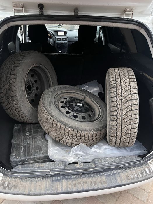 Продам шины зимние