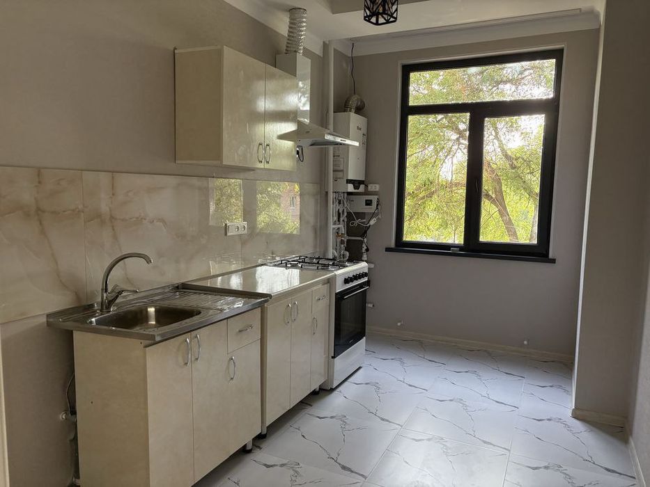 Milliy bog Metro yaqnida arenda kvartira