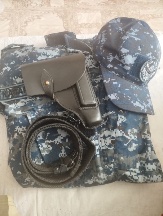 Продам камуфляж МВД в комлекте зима-лето, новый,носил пару раз, торг