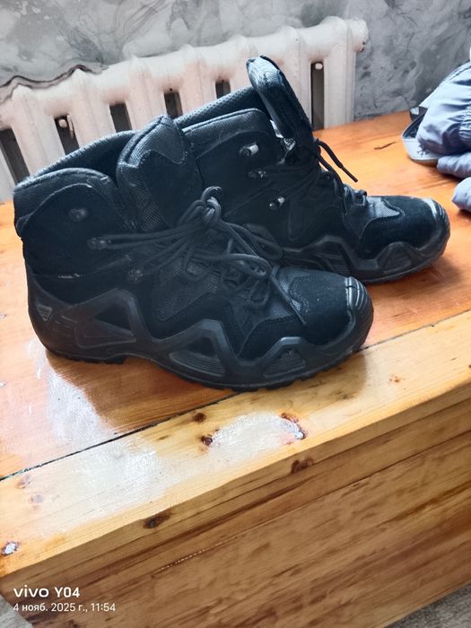 Продаю зимние сапоги