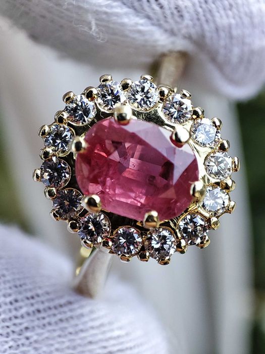 Inel aur Royal 18k cu Rubin si Diamant natural diamante rubine