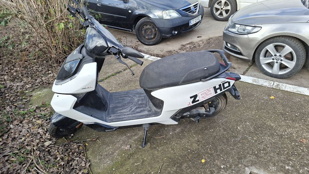 Scuter electric Zeeho AE4 2025 45km/h
