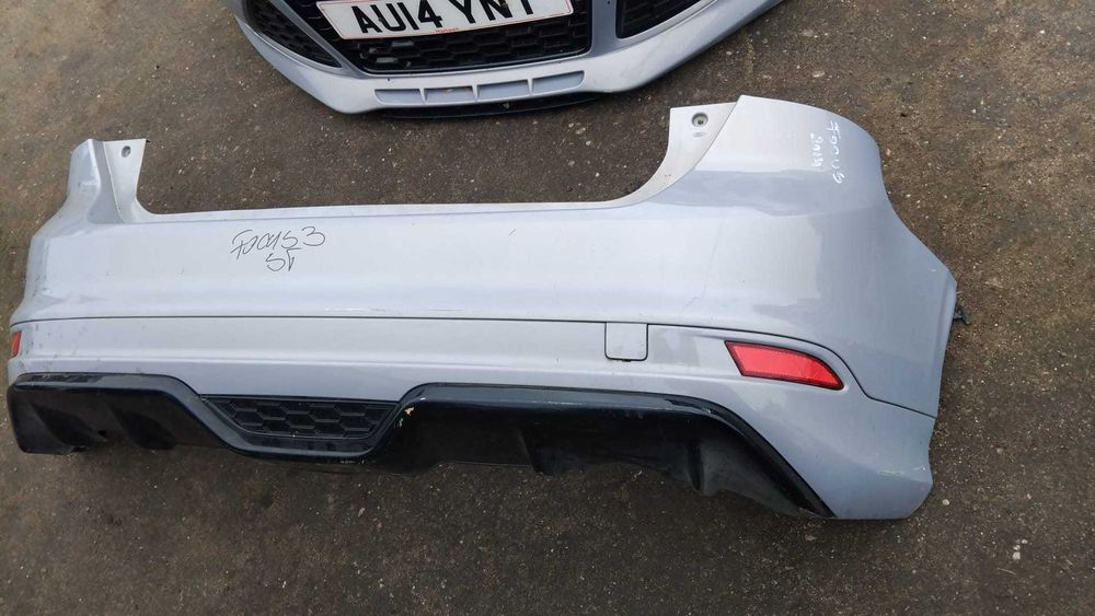 Bara spate Ford Focus 3 ST hathback an 2014