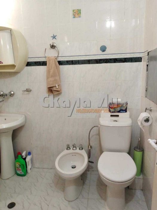 Продава се Тристаен апартамент в София, Дружба 2 - 106 кв.м за 2253 €/кв.м - Снимка #14