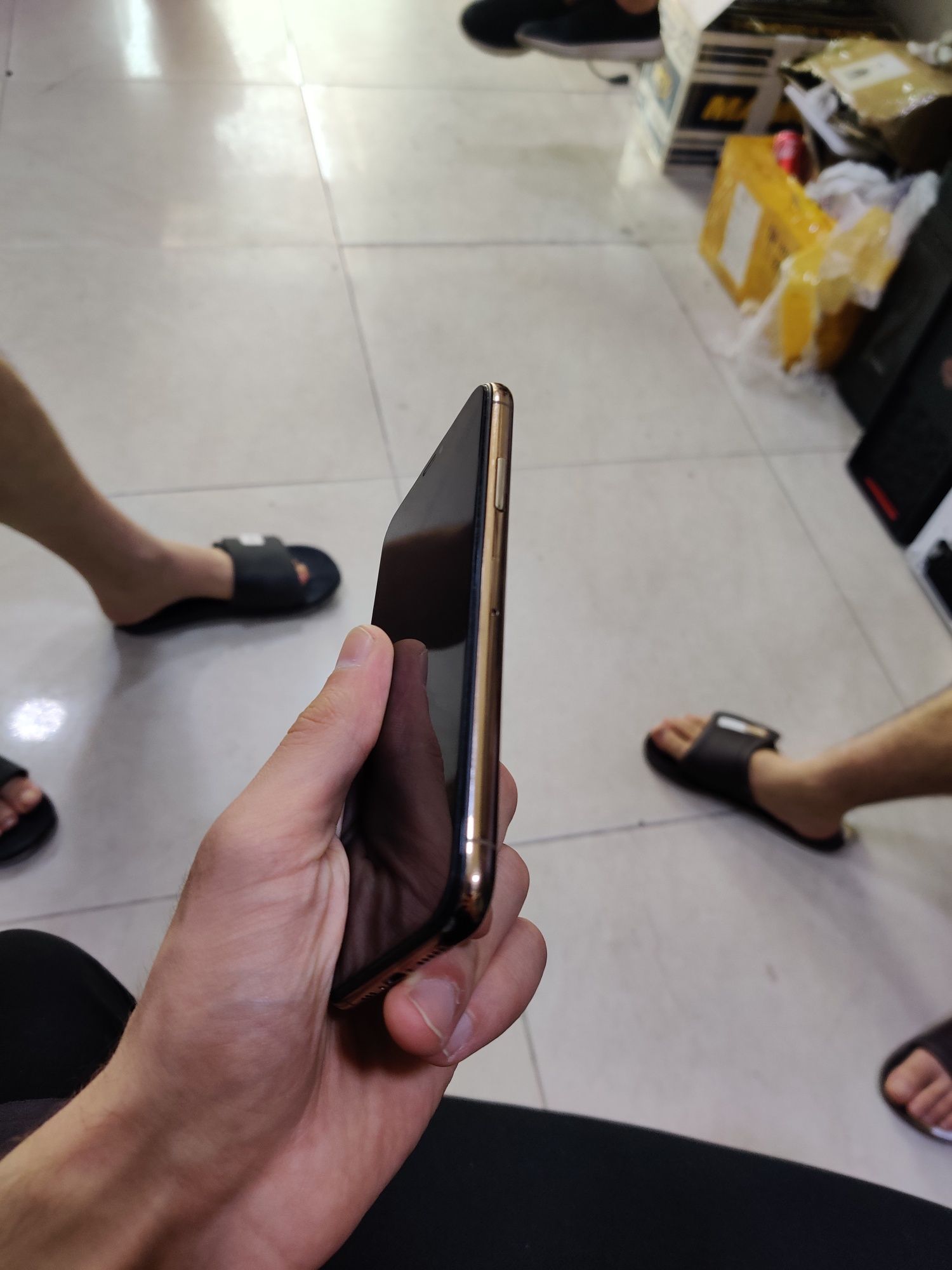 Iphone xs 256 gold идеал