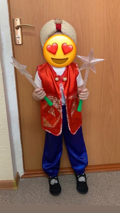 Продам новогодний костюм на мальчика