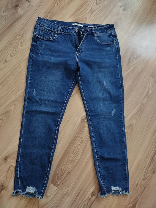 Дамски дънки- 2 хл- Нови!!