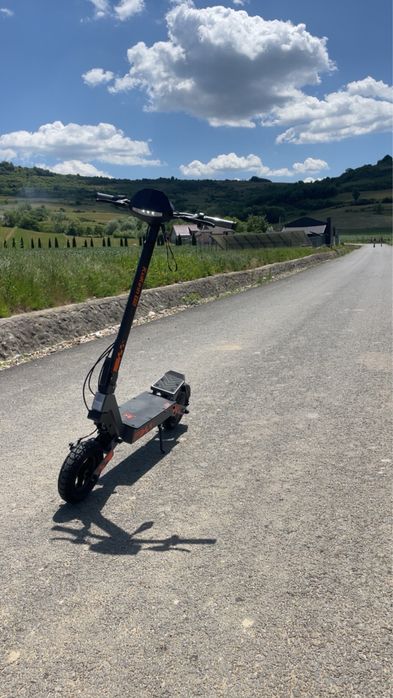 Vand trotineta electrica kukirin g2